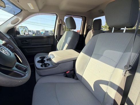 Used 2018 RAM 1500 Express AWD/4WD image 12