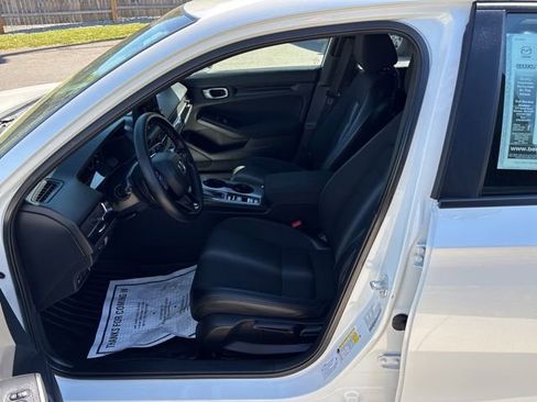 Used 2023 Honda Civic Sport image 10