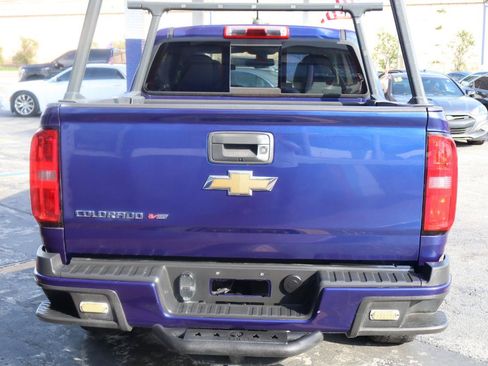 Used 2017 Chevrolet Colorado Z71 AWD/4WD image 6