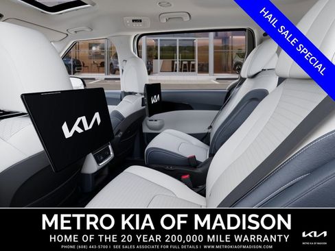 New 2026 Kia Carnival SX Prestige FWD image 18