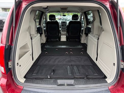 Used 2016 Dodge Grand Caravan SE w/ Quick Order Package 29E SE FWD image 26