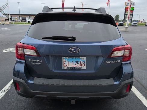 Used 2019 Subaru Outback 2.5i Premium AWD/4WD image 6
