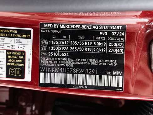 Certified 2025 Mercedes-Benz GLC 300 4MATIC w/ AMG Line image 41