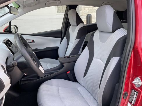 Used 2017 Toyota Prius Two w/ Prius Two Safety Plus Package image 15