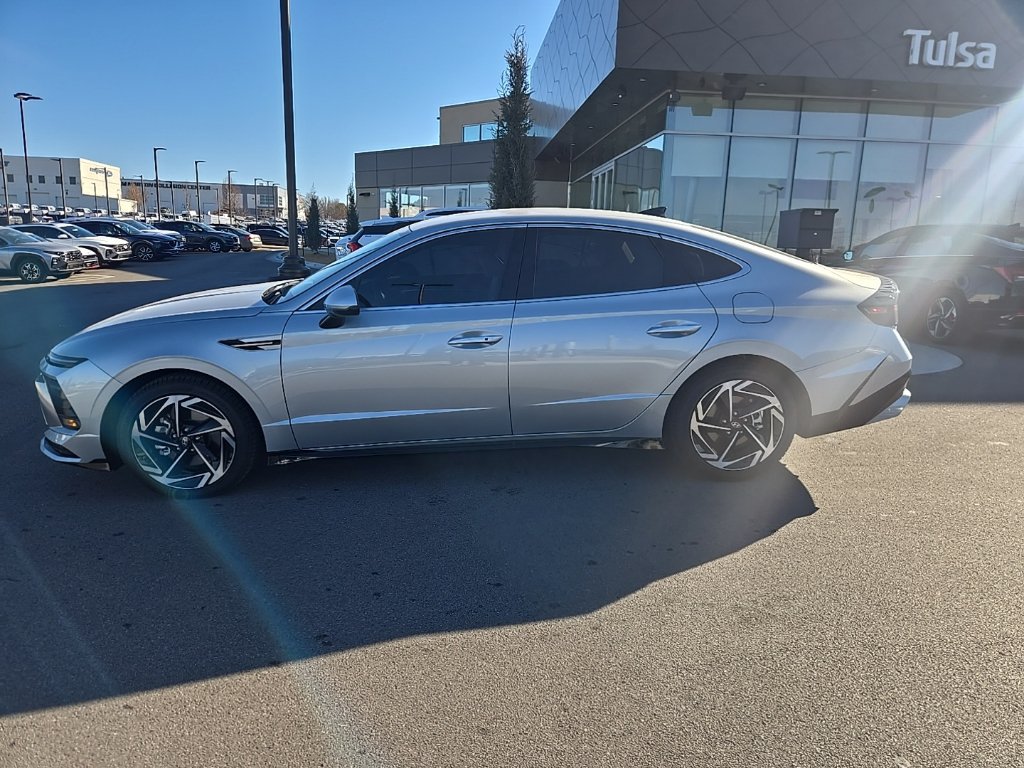 New 2026 Hyundai Sonata SEL FWD image 5