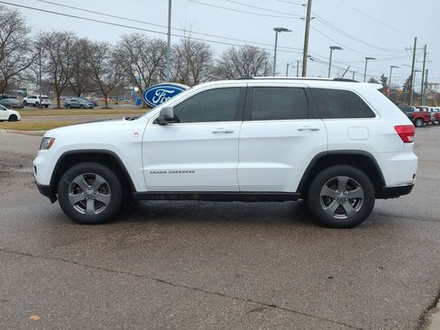Used 2013 Jeep Grand Cherokee Trailhawk image 5