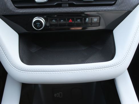 New 2026 Ford Explorer Platinum image 37