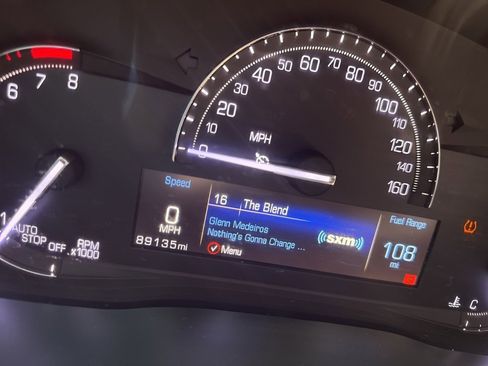 Used 2018 Cadillac XT5 Luxury w/ Driver Awareness Package image 11