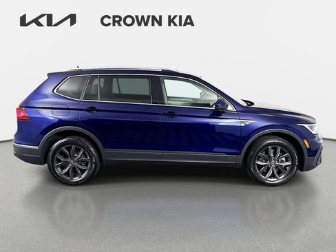 Used 2023 Volkswagen Tiguan SE FWD image 5