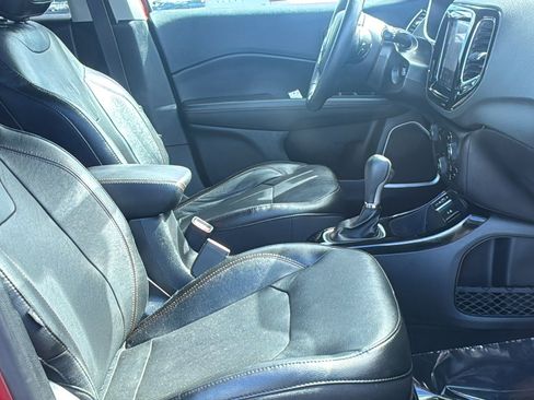 Used 2018 Jeep Compass Limited w/ Navigation Group image 13