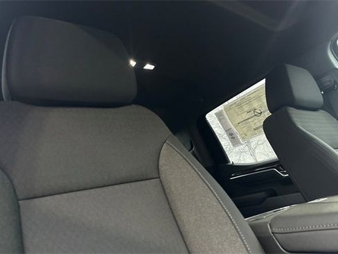 New 2026 GMC Sierra 1500 Elevation image 16