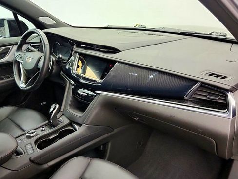 Used 2024 Cadillac XT6 Sport w/ LPO, ONYX Package AWD/4WD image 25