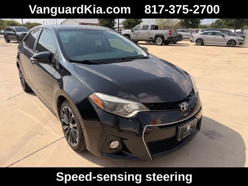 Used 2015 Toyota Corolla S w/ Driver Convenience Package FWD image 5