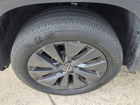Used 2024 Volkswagen Taos S image 10