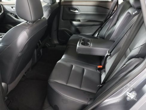 Used 2023 Nissan Rogue SV w/ SV Premium B Package image 20