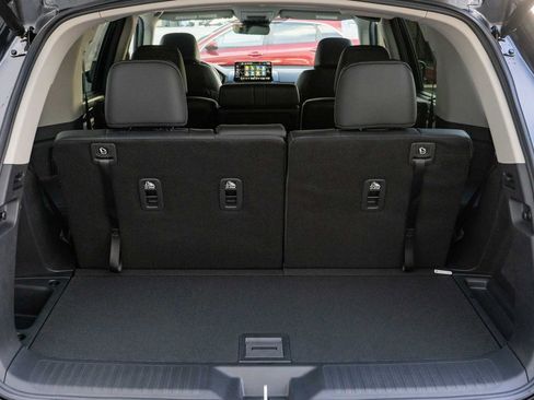 New 2025 Honda Pilot EX-L image 13