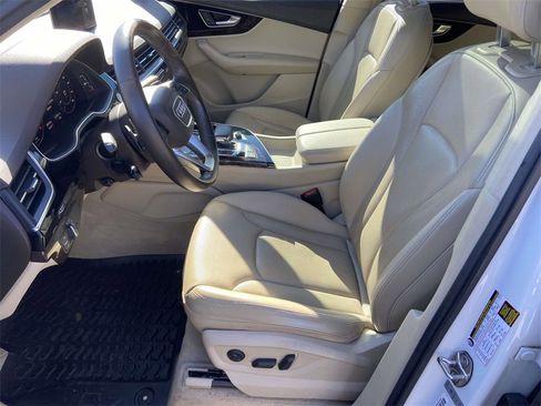 Used 2019 Audi Q7 3.0T Premium Plus w/ Premium Plus Package image 17