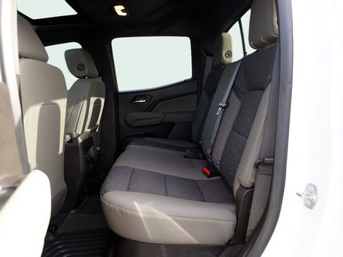 Used 2024 Chevrolet Colorado ZR2 w/ Technology Package image 20