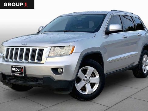 Used 2012 Jeep Grand Cherokee Laredo AWD/4WD image 1