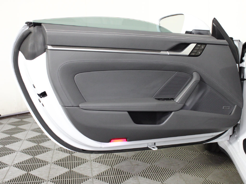 Certified 2021 Porsche 911 Targa 4S w/ Premium Package AWD/4WD image 24