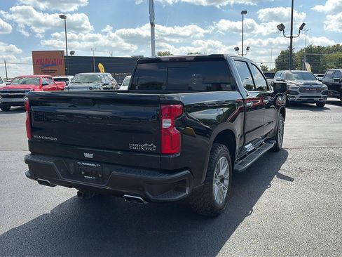 Used 2019 Chevrolet Silverado 1500 High Country w/ Technology Package AWD/4WD image 5