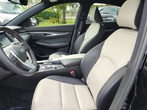 Used 2025 INFINITI QX55 Luxe w/ Cargo Package image 17