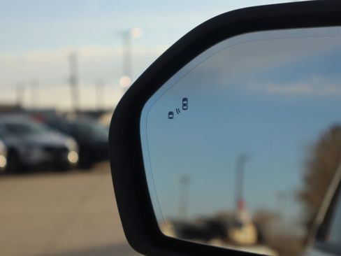 Used 2025 Ford Explorer ST image 28