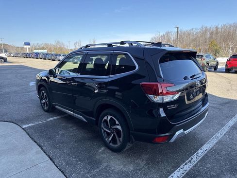 Used 2023 Subaru Forester Touring image 5