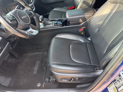Used 2023 Kia Sportage EX image 7