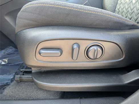Used 2022 Chevrolet Equinox LT AWD/4WD image 20