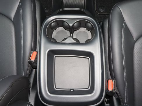 New 2026 Chrysler Pacifica Select image 23