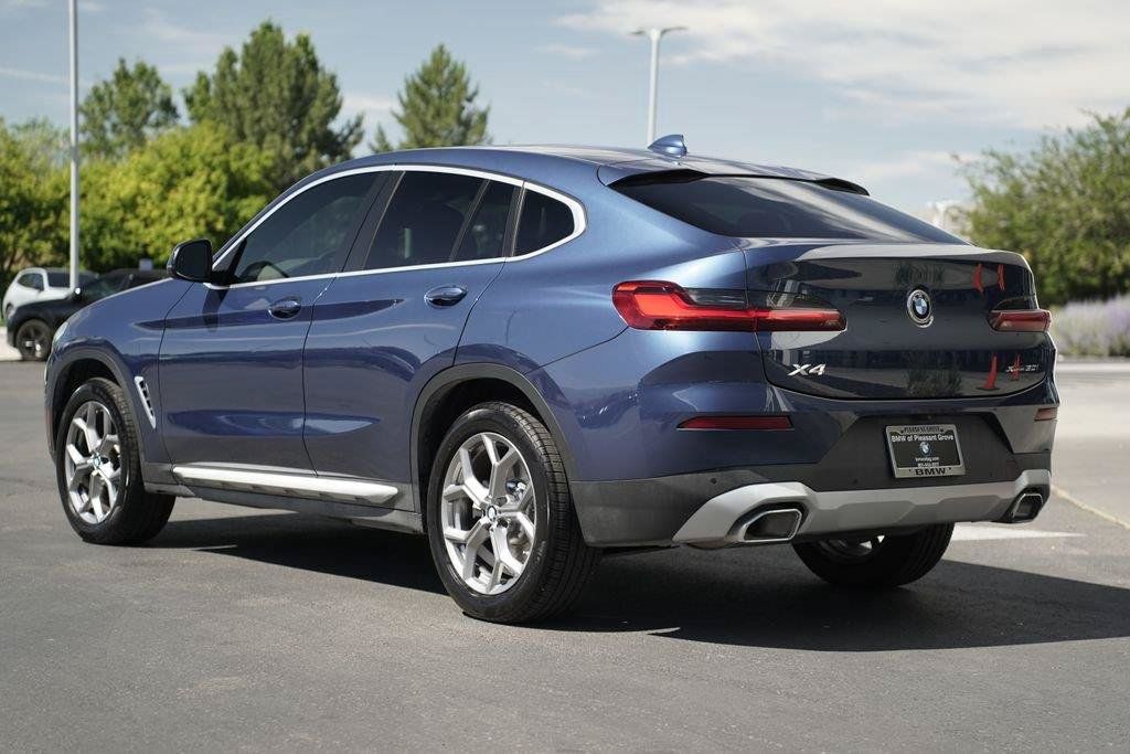Used 2025 BMW X4 xDrive30i w/ Premium Package AWD/4WD image 3