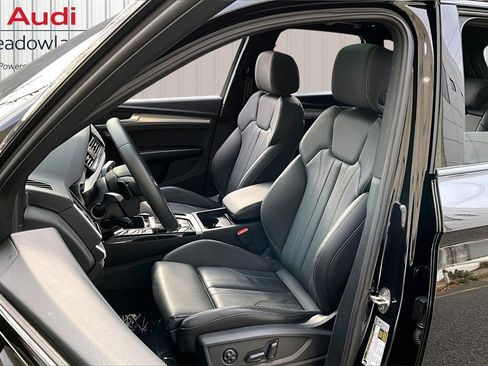 Used 2025 Audi Q5 2.0T Premium w/ Convenience Plus Package image 21