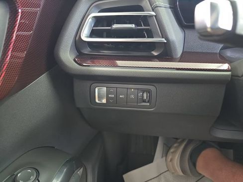 Certified 2025 Chevrolet Traverse Z71 AWD/4WD image 20