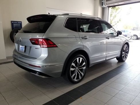 Used 2020 Volkswagen Tiguan SEL Premium R-Line w/ 3rd Row Seat Package AWD/4WD image 20
