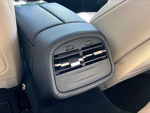 Used 2016 Maserati Ghibli RWD image 20