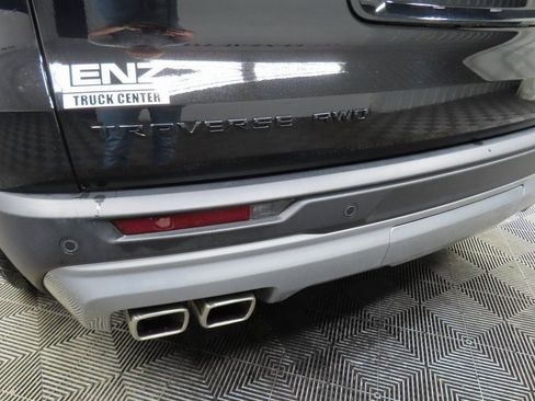 Used 2025 Chevrolet Traverse Z71 image 44