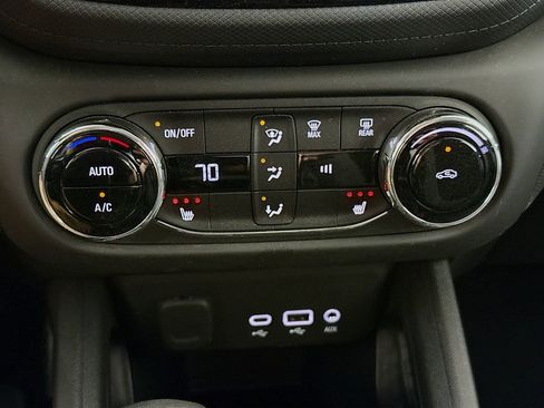 Used 2023 Chevrolet TrailBlazer LT w/ Convenience Package FWD image 15