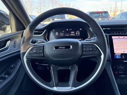 New 2025 Jeep Grand Cherokee L Limited image 23