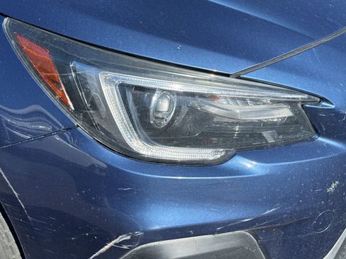 Used 2019 Subaru Outback 3.6R Limited w/ Popular Package #2 AWD/4WD image 9