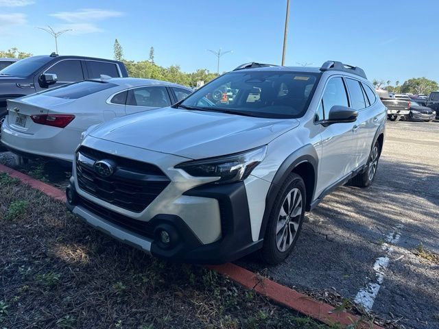 Used 2023 Subaru Outback Touring AWD/4WD image 3