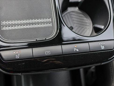 New 2025 Hyundai Ioniq 5 SE image 23