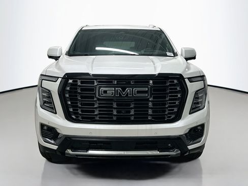 Used 2025 GMC Yukon XL Denali Ultimate AWD/4WD image 6