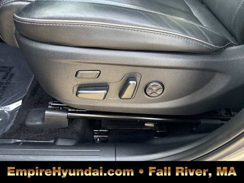 Certified 2023 Hyundai Santa Fe Limited image 20