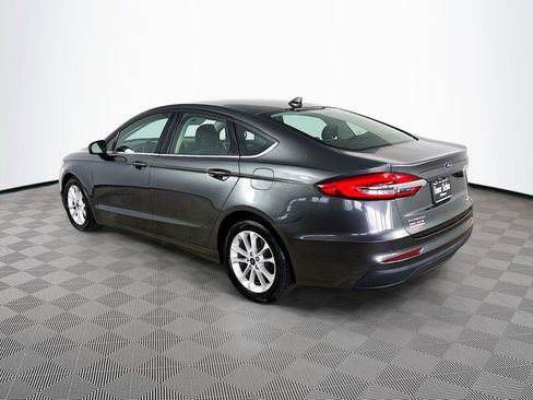 Used 2020 Ford Fusion SE FWD image 5