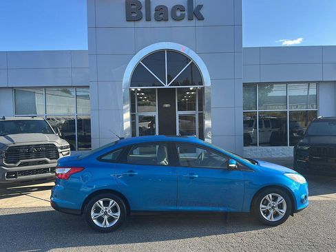 Used 2014 Ford Focus SE image 3