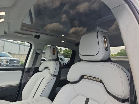 Used 2022 Rivian R1T Adventure AWD/4WD image 14