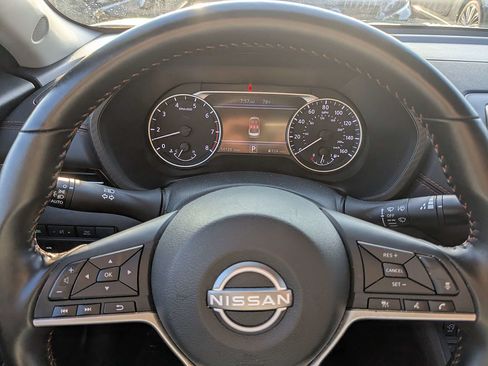 Used 2025 Nissan Sentra SR FWD image 27