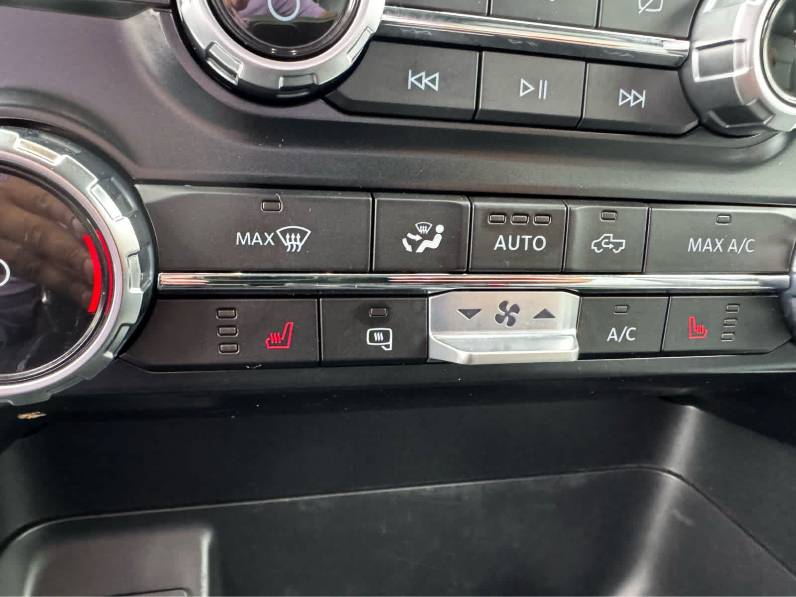 Used 2023 Ford F150 Lightning Pro AWD/4WD image 5