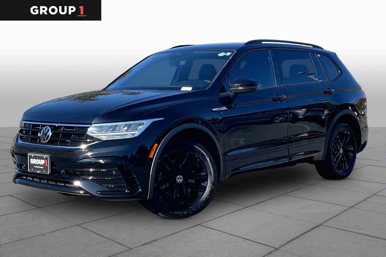 Used 2022 Volkswagen Tiguan SE R-Line AWD/4WD image 1